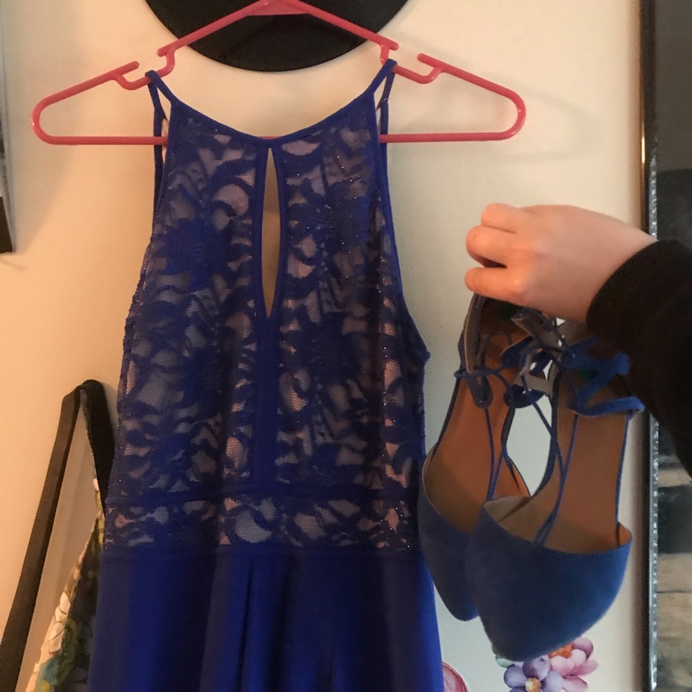 navy blue formal dress with shoes